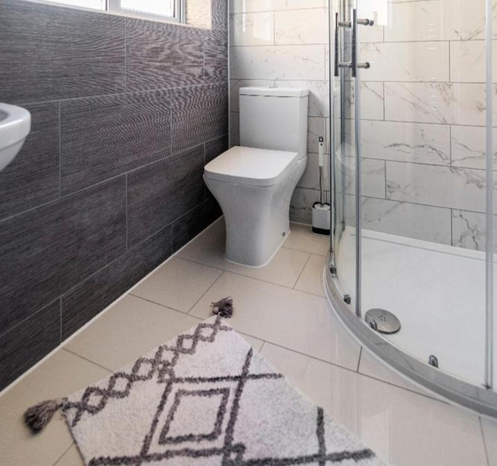 Luxury House 4 Ensuite Bedrooms, Free Parking ,Wifi Oxford Esterno foto